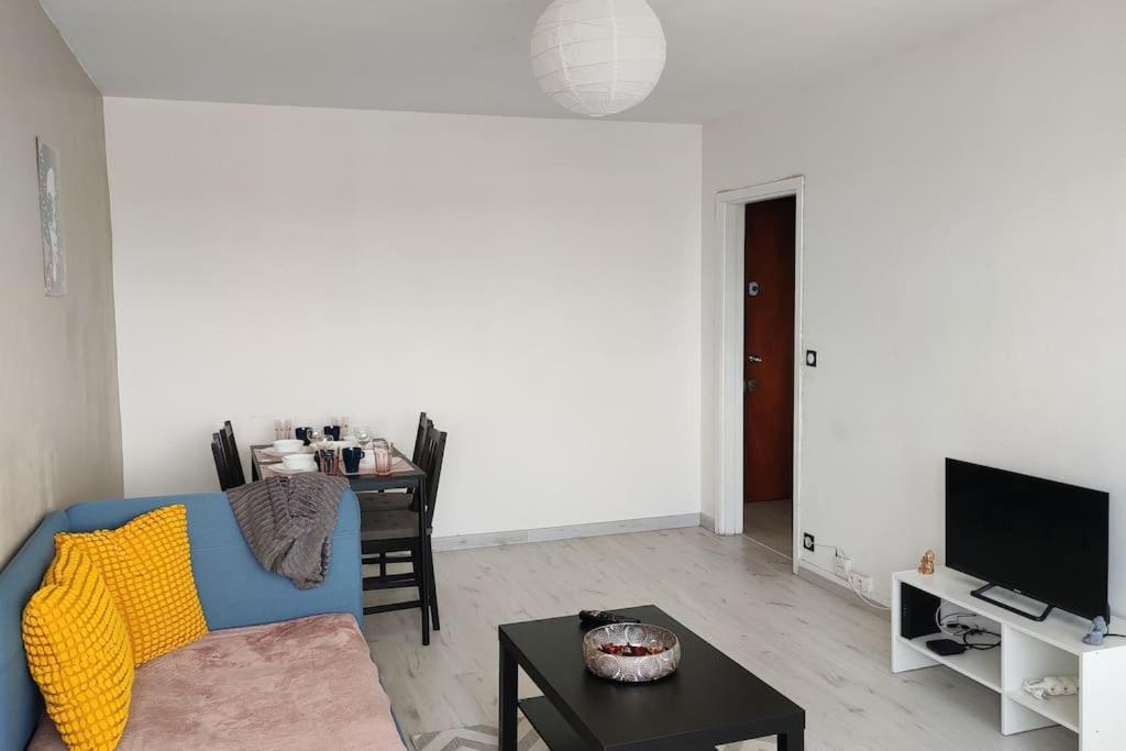 Charmant Appartement Proche Melun Centre Ville Kültér fotó